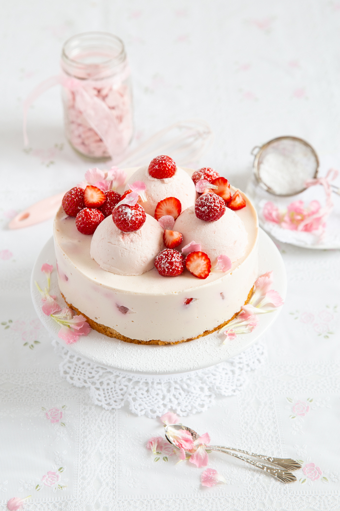 Erdbeer-Mousse-Torte_